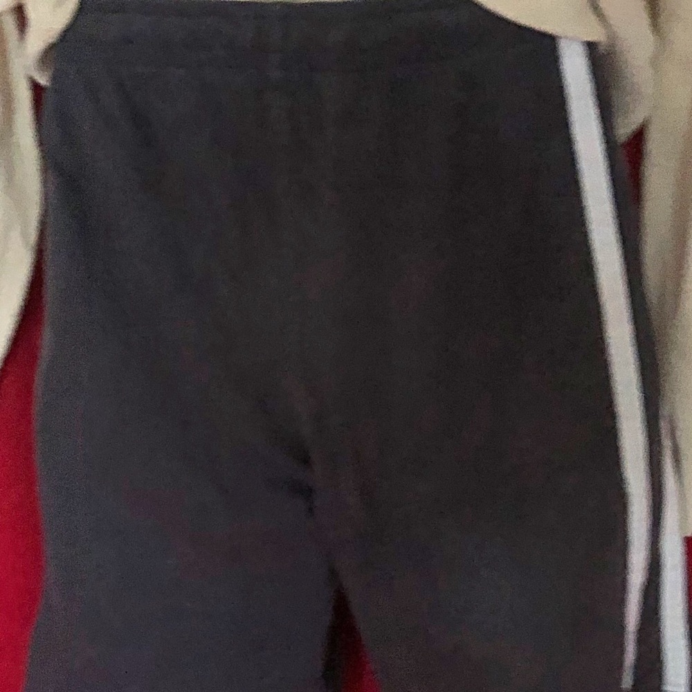 PLACE - Authentic Quality Cotton Shorts - Picture 3 of 5